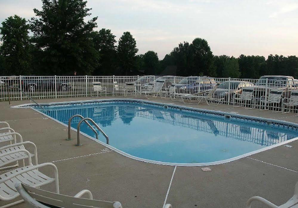 Mariner'S Village Resort Carlyle Exteriér fotografie